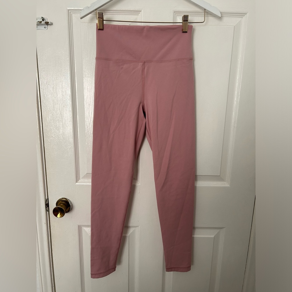 American Eagle Outfitters Dusty Rose High-Rise Leggings